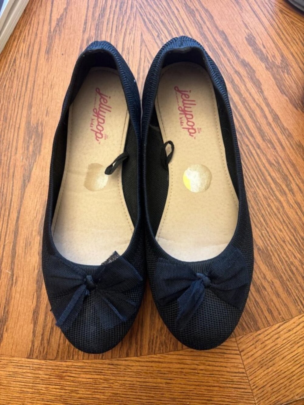 Black flats size 5
